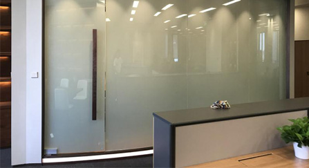 Self Adhesive Switchable Film for Conference Room